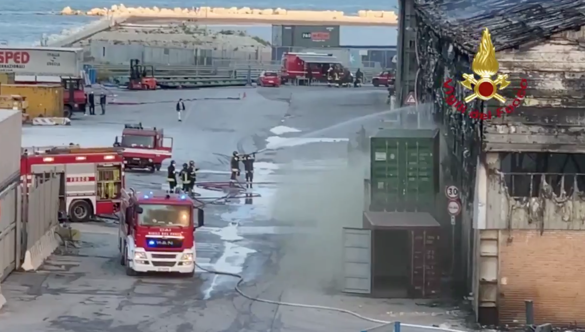 Porto di Ancona, che cosa si è incendiato all’ex Tubimar