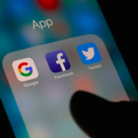 Google Facebook Twitter terrorismo