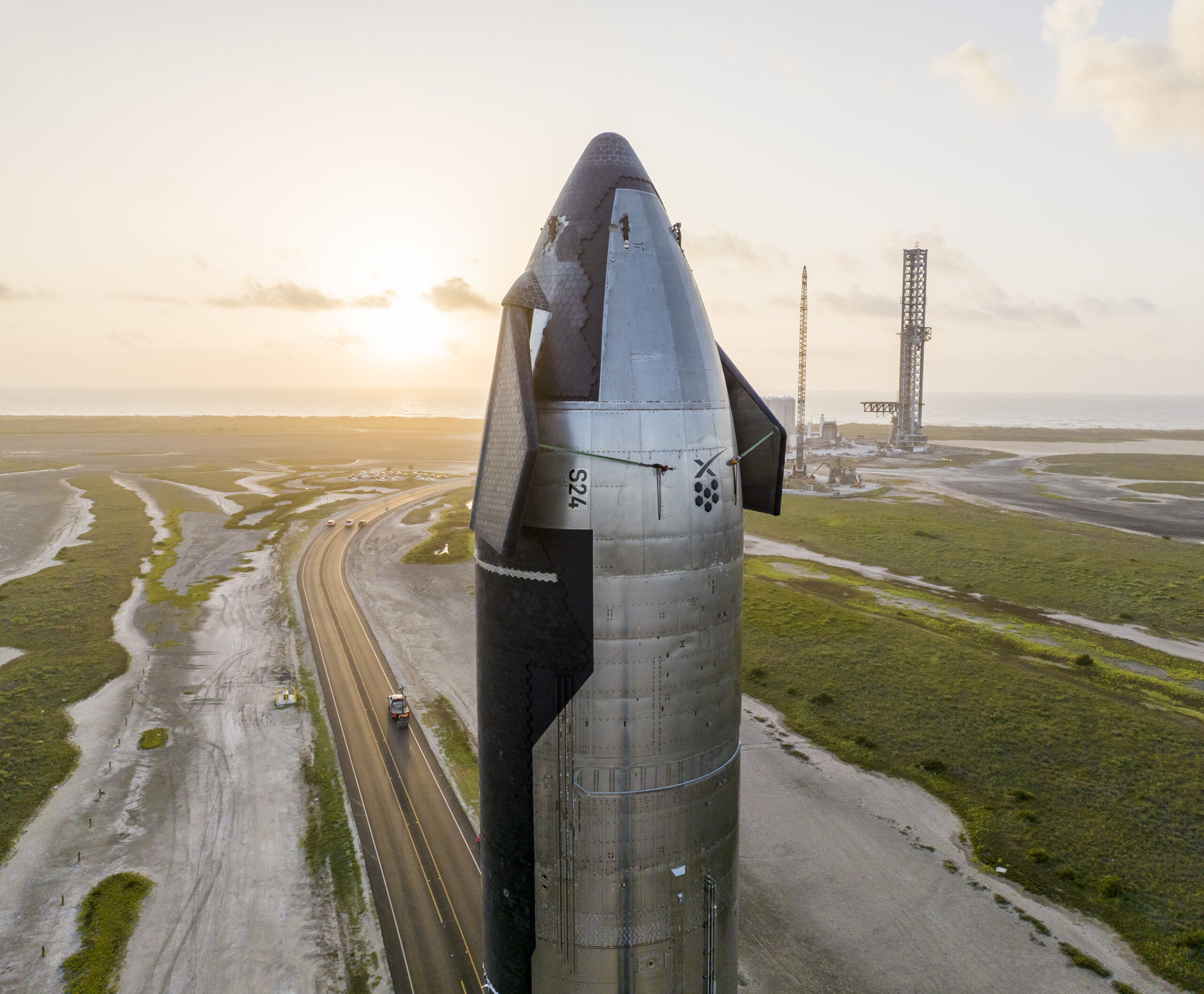 SpaceX, the test flight for the Starship spaceship is moving away?