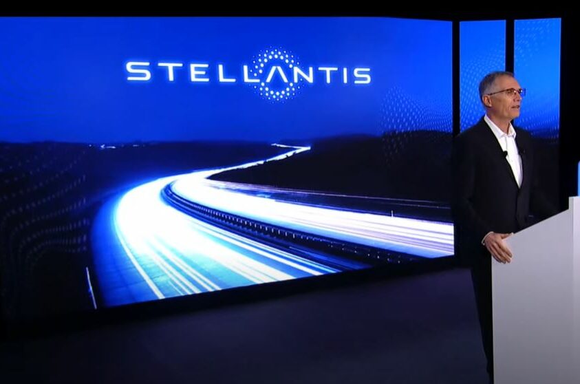 Does Tavares of Stellantis criticize Marchionne's FCA?