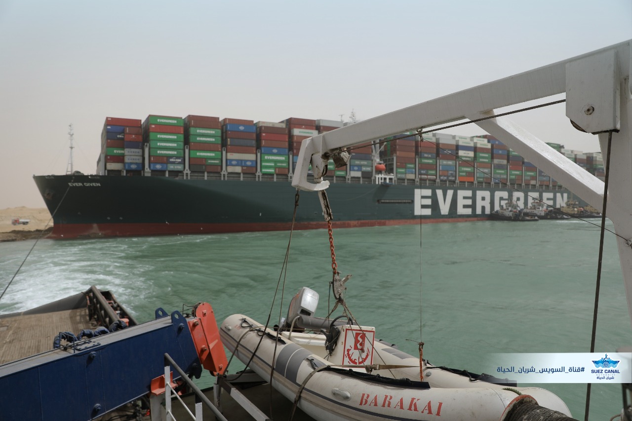 Not just oil, what is the risk of a traffic jam in the Suez Canal