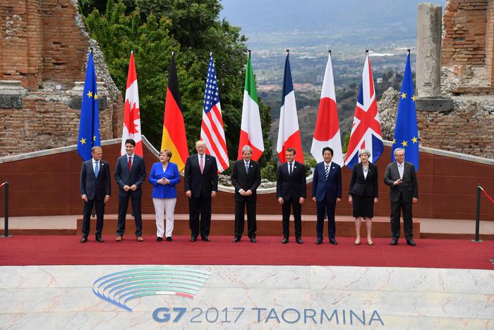 G7