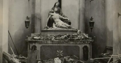 Guerra E Poesia Ruggeri