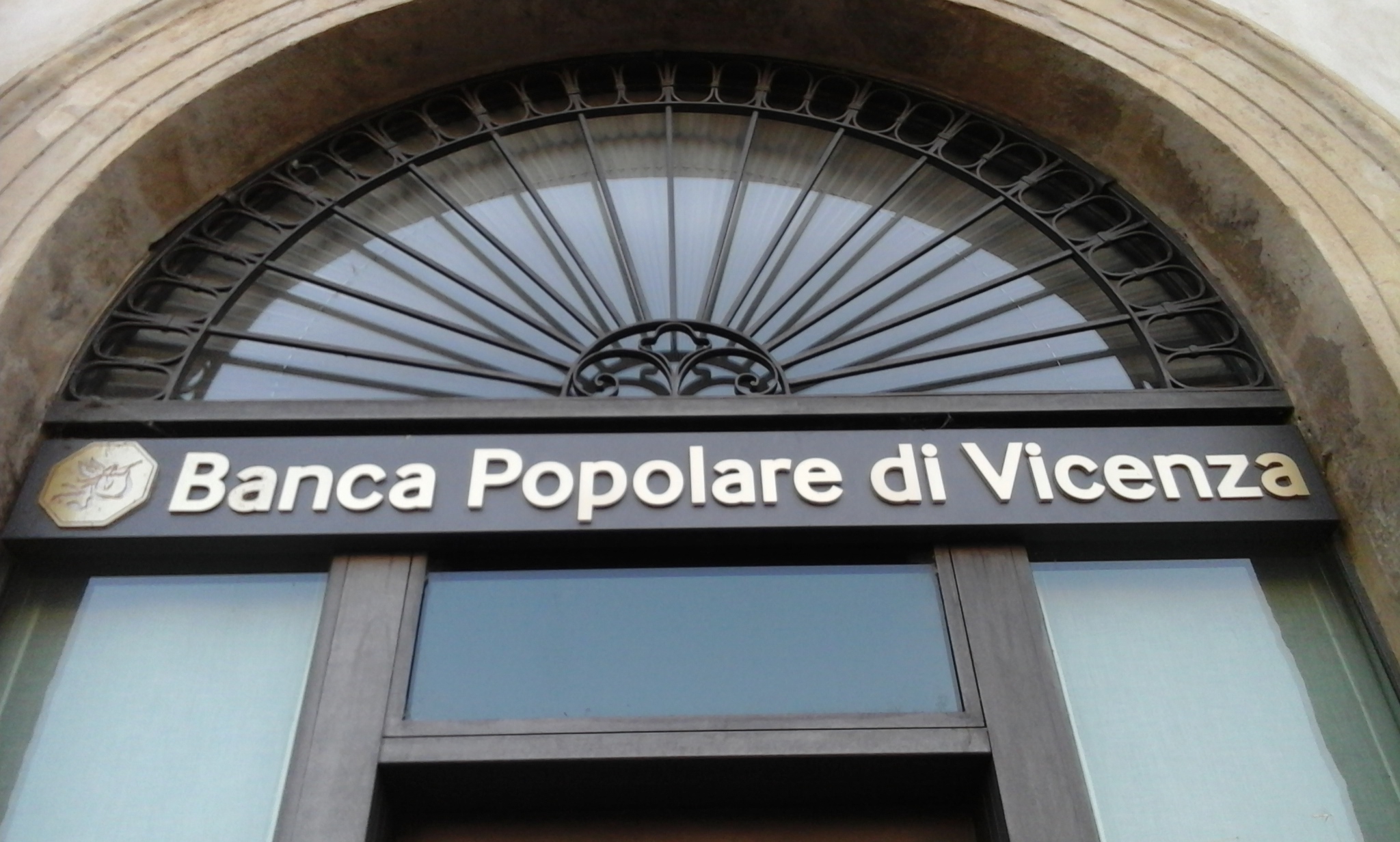 Popolare Vicenza e Veneto Banca, ecco gli asset che Intesa Sanpaolo venderà