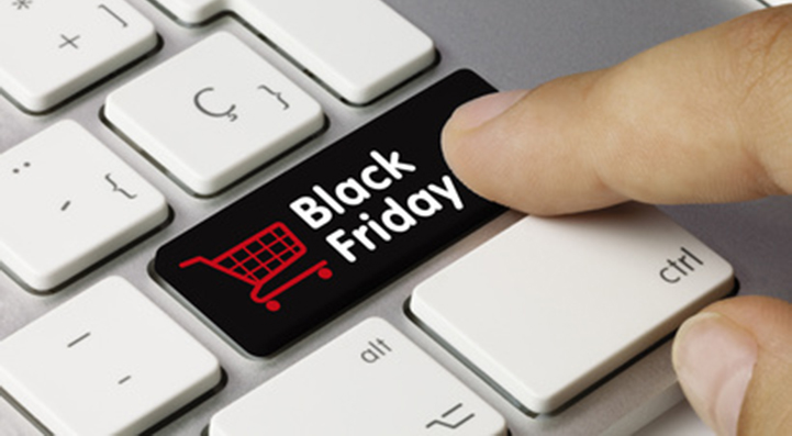 Il Black Friday spinge lo shopping online