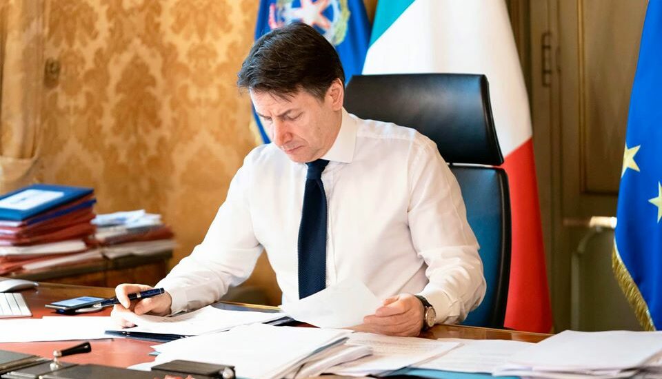 Giuseppe Conte Dpcm Decreto