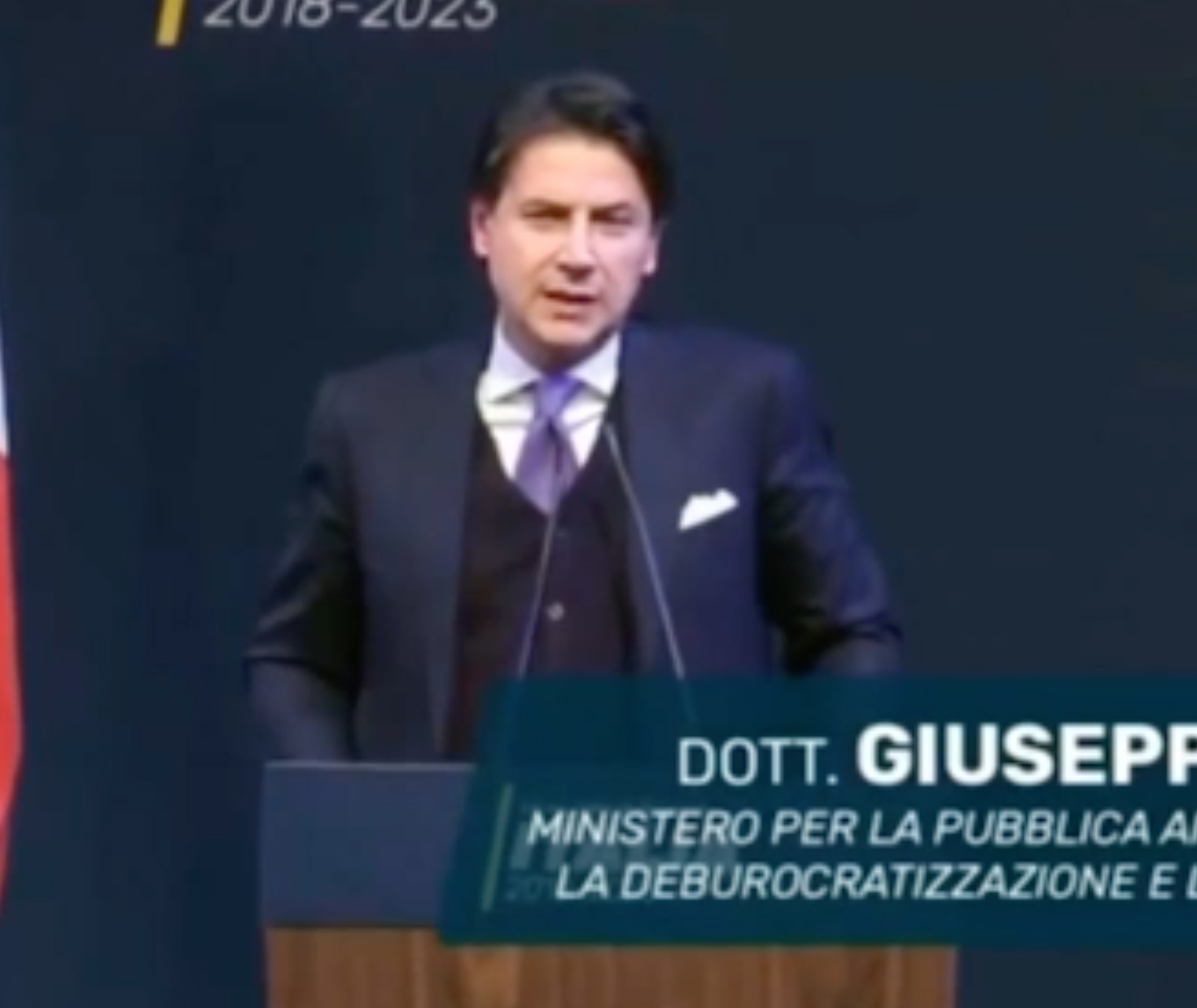 Tutte le novità social dei Giuseppe Conte (veri e fake) fra Twitter e Facebook