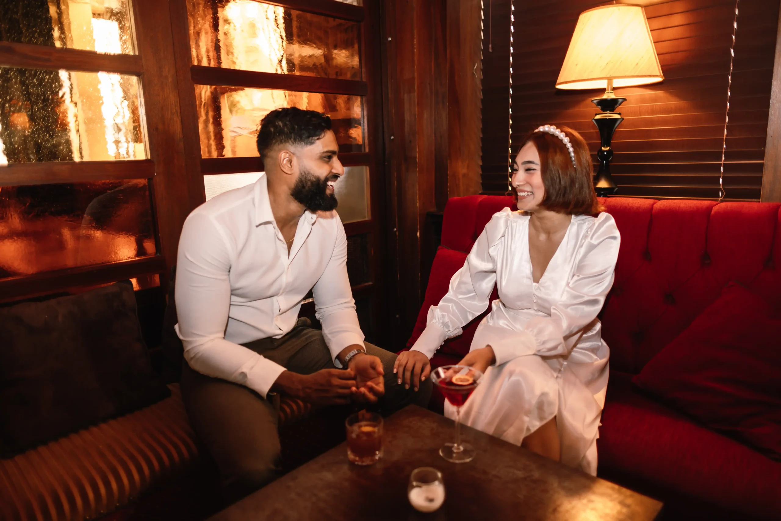 L’intelligenza artificiale migliorerà le app di incontri o le peggiorerà? Report Economist