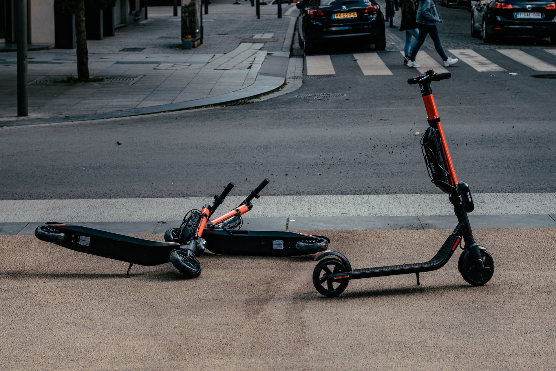 Because CNN scrambles Rome on scooters and Gualtieri runs for cover