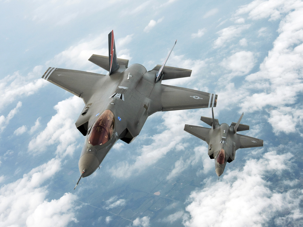 The F-35 also selects the Lockheed Martin fighter jet from Canada