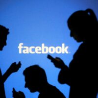 Come mai #Facebook non è un trending topic su Twitter per Cambridge Analytica?
