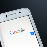 smartphone Google facebook