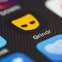 Non solo Facebook, anche l’app Grindr ha violato la privacy