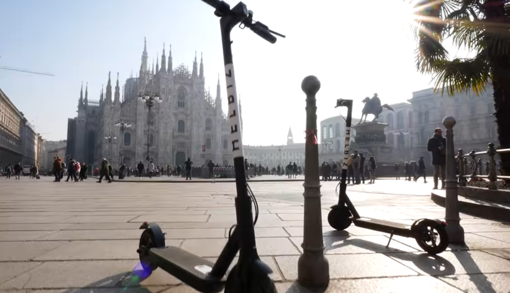 Because the Municipality of Milan crashes the scooters of Bird, Circ and Helbiz