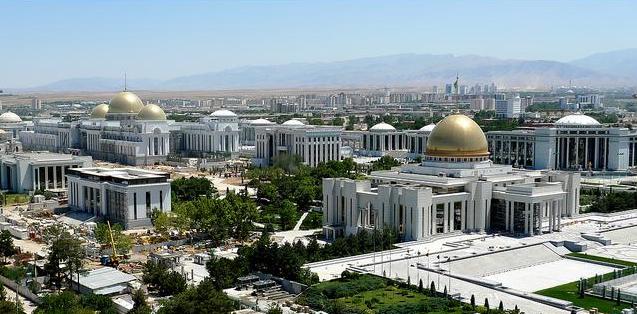 Economia, relazioni internazionali: il nuovo (faticoso) percorso del Turkmenistan