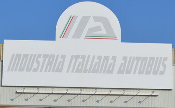 industria italiana autobus