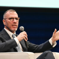 Tim, cosa succede dopo le offerte di Cdp e Kkr
