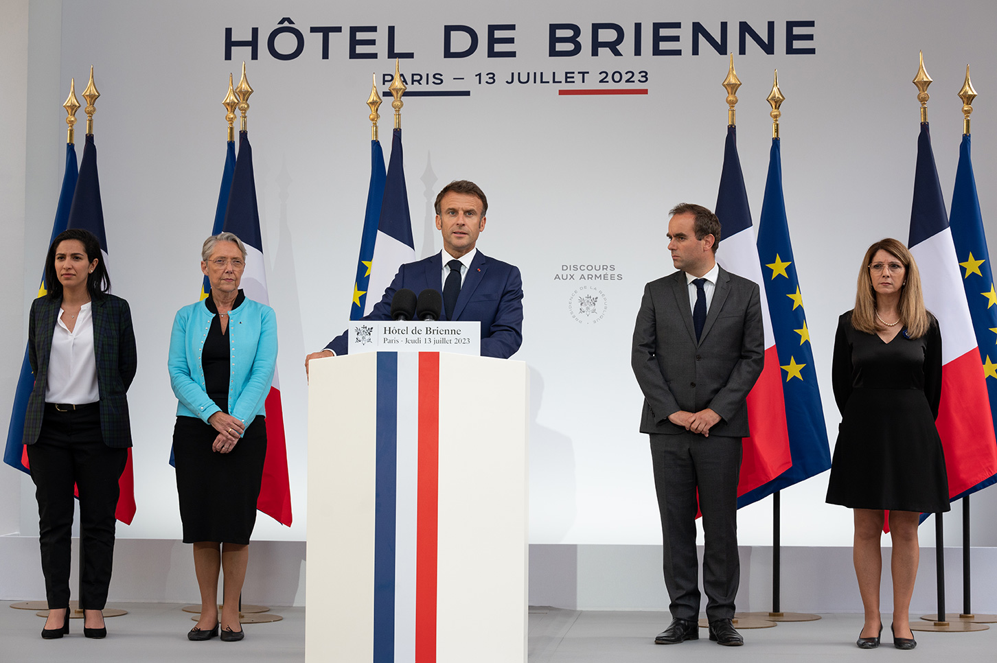 Macron difesa