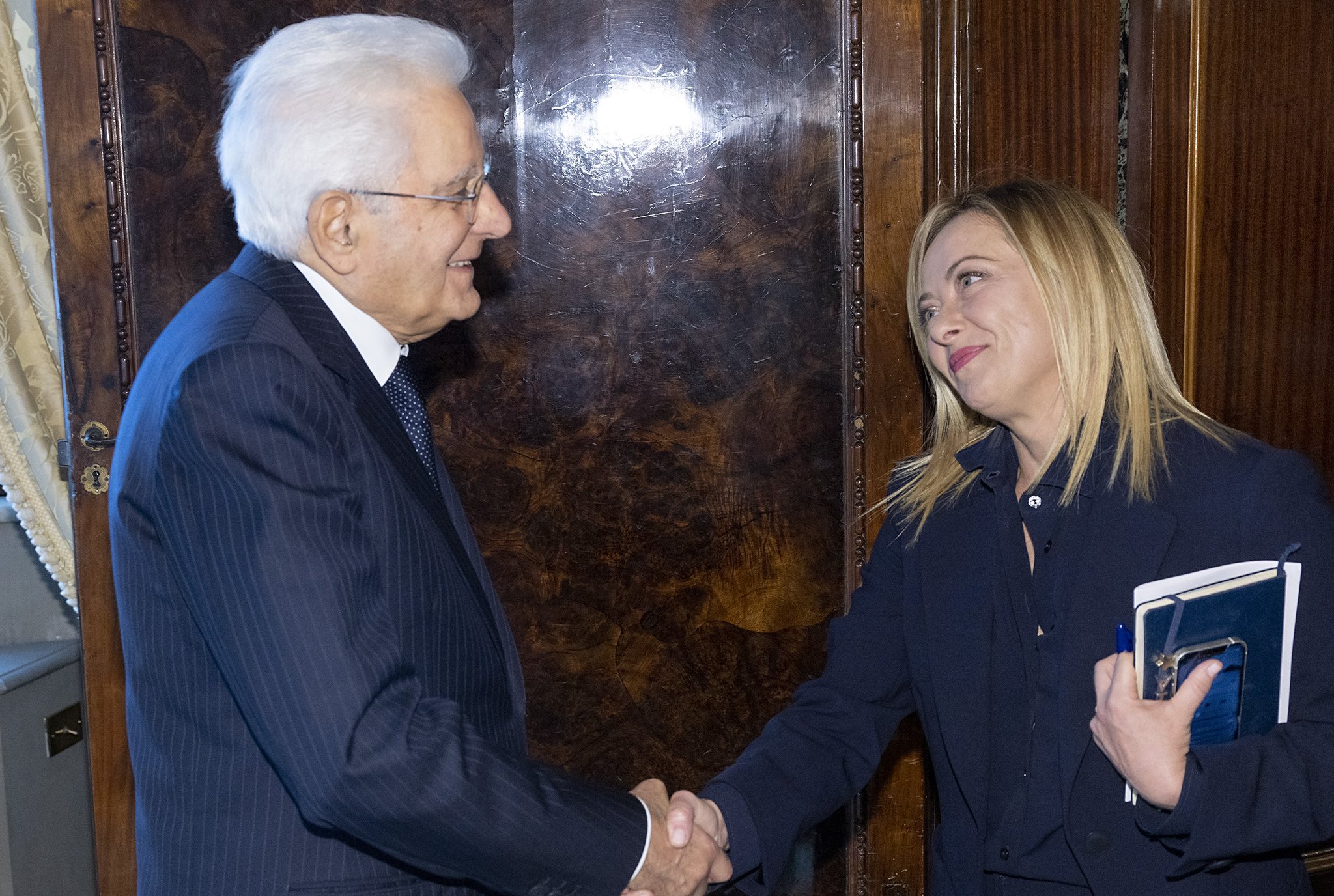 Mattarella's hand on the Meloni government