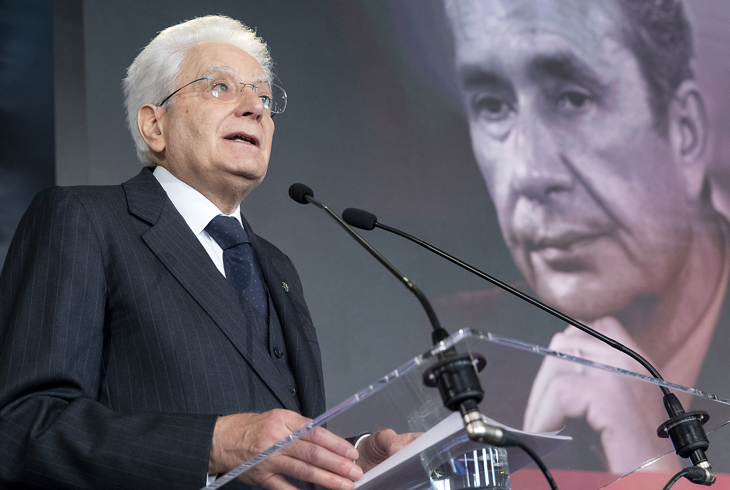 Who raves about Mattarella's words