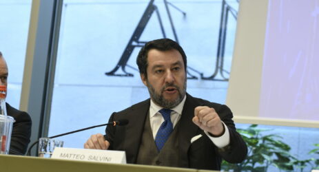 Salvini intralcerà i monopattini elettrici, ecco come e perché