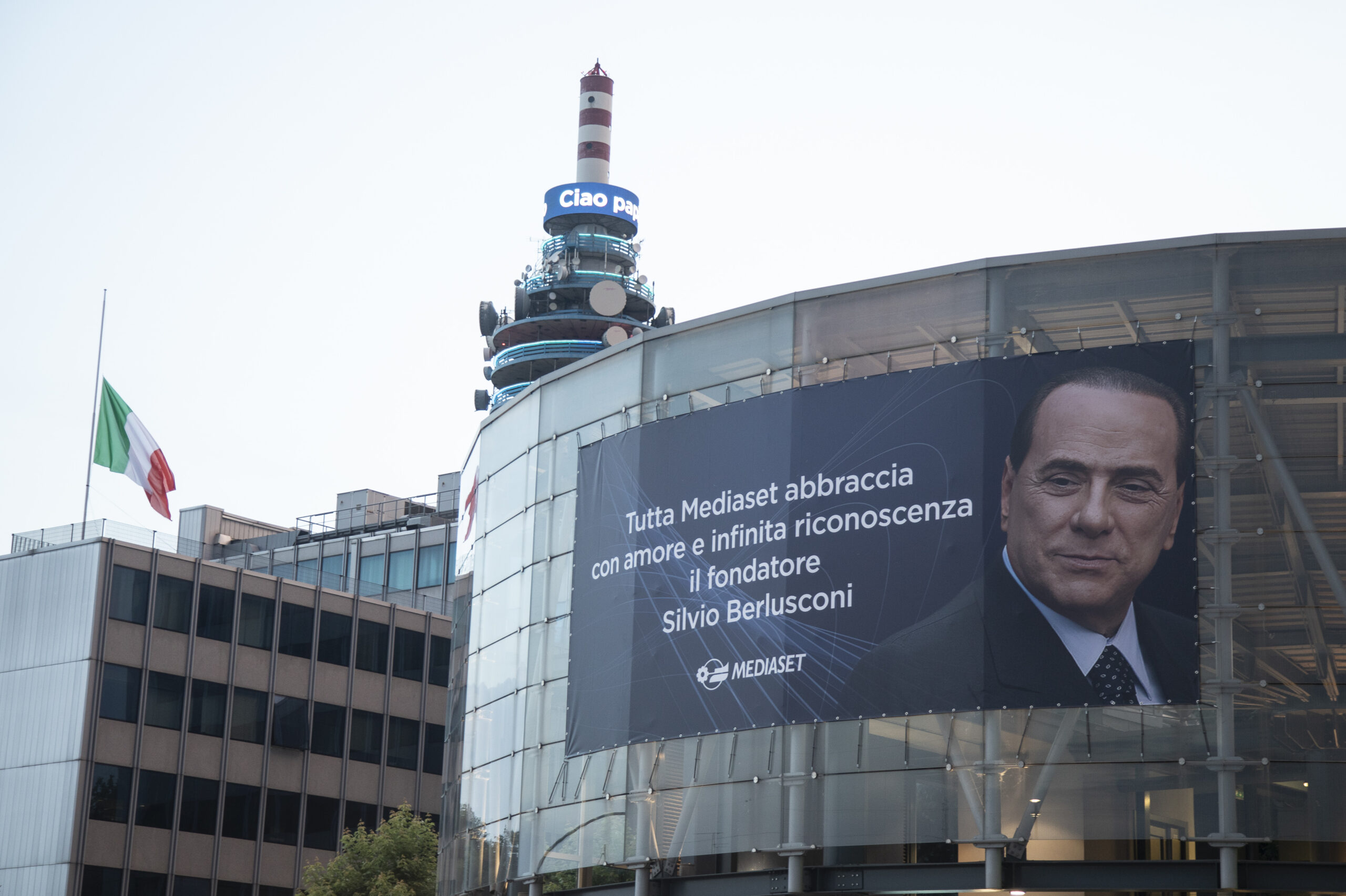 Cosa succederà a Mediaset dopo la morte di Berlusconi