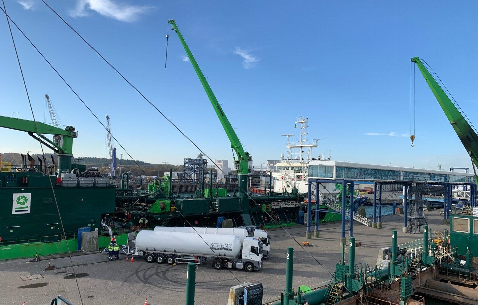 LNG, Germany also has its Piombino anti-regasification terminal