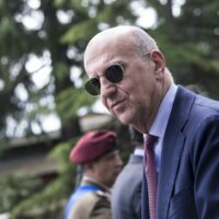 Tim brucia la Carta di Vivendi (che ora punta su Mediaset?)