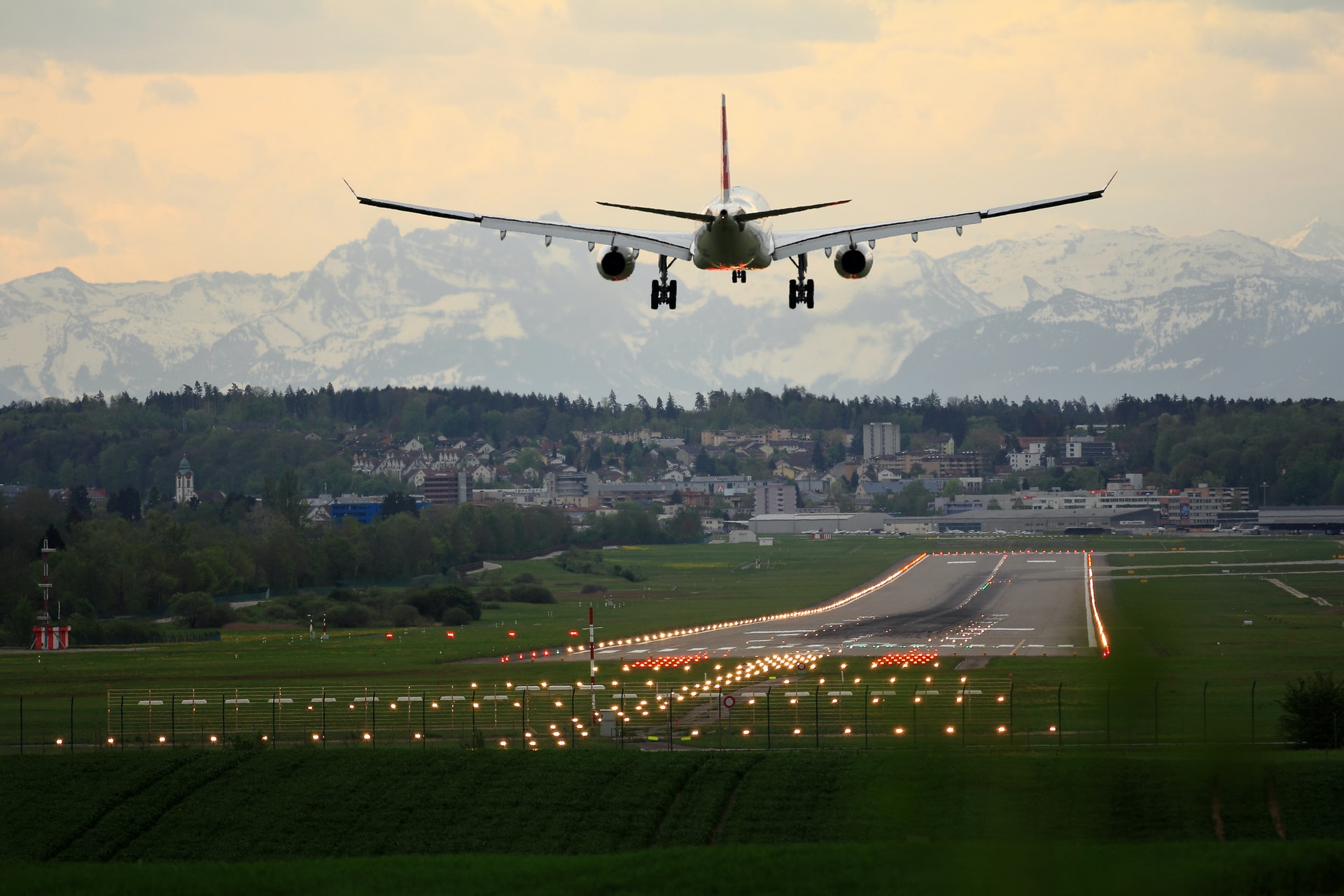 Canceled or delayed flights, how to request a refund?