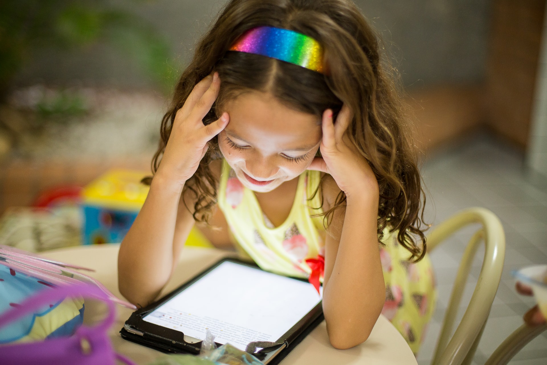 Is it true that the use of smartphones causes damage to learning in minors?