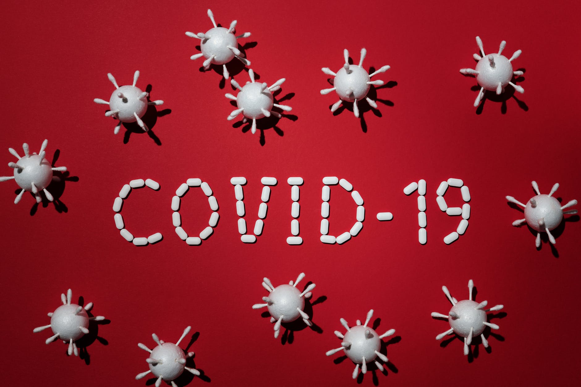 Free patents on Covid vaccines? Round dance of opinions