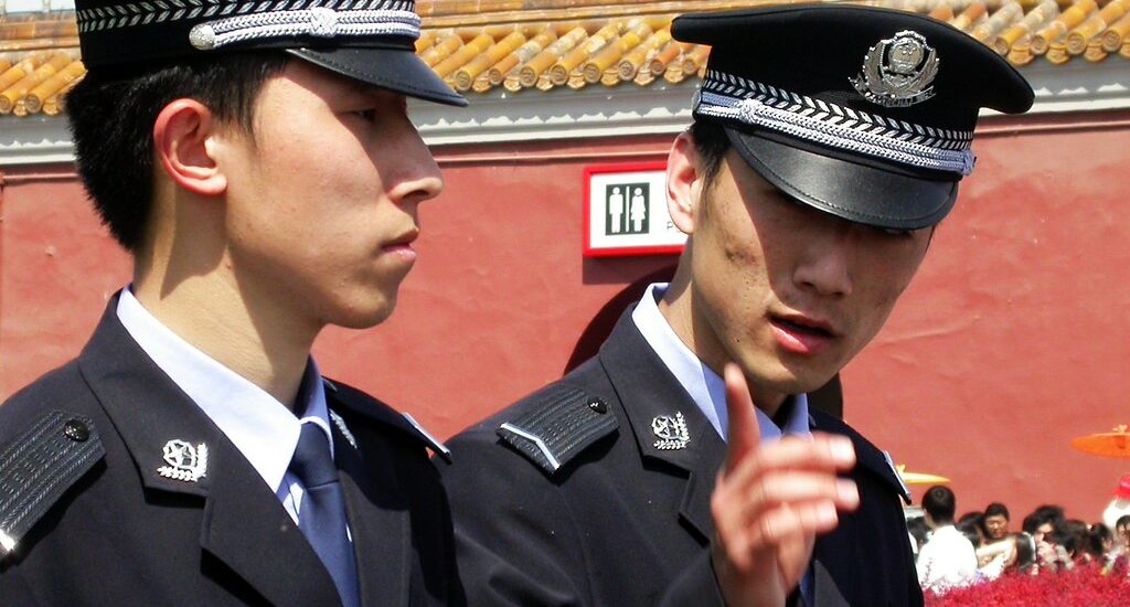 Stazioni Polizia Cinese Italia