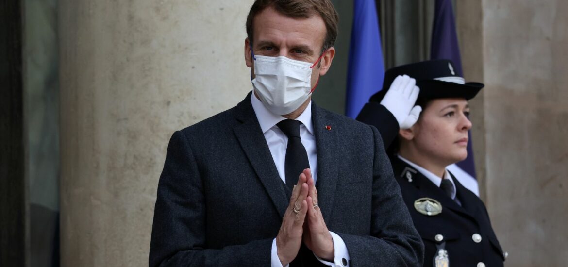 Macron Pfizer