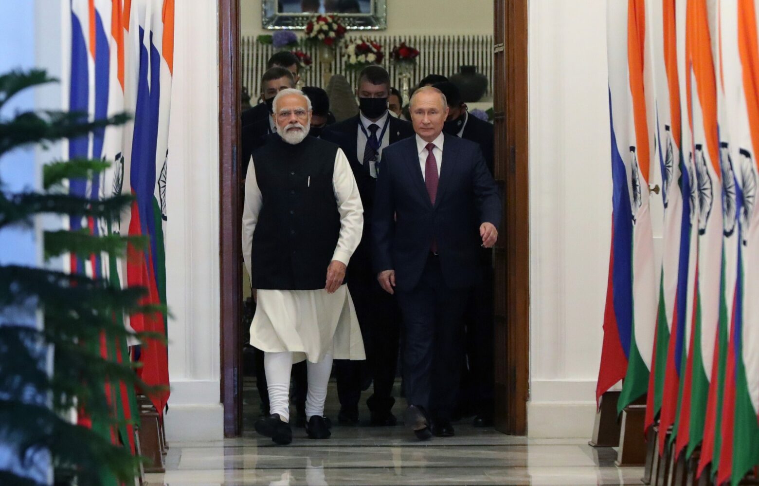 L'India cerca di approfittare del petrolio scontato della Russia