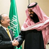 Perché l’Arabia Saudita punta sull’energia solare con SoftBank
