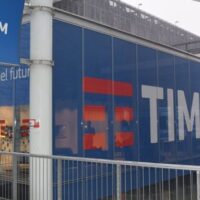 Iliad, Tim e gli sms-esca sanzionati dall’Antitrust