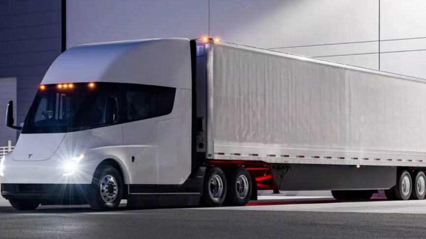 Camion Elettrici Di Tesla Nevada