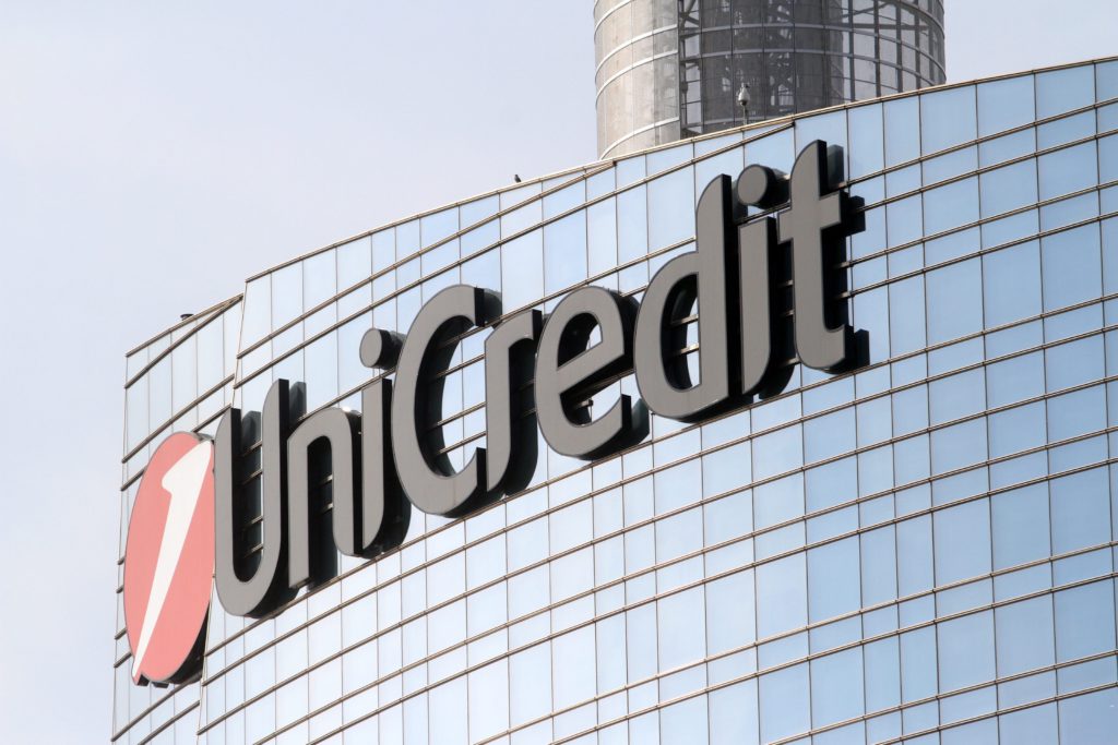 Signori Hacker Smettetela Di Infierire Su Unicredit L