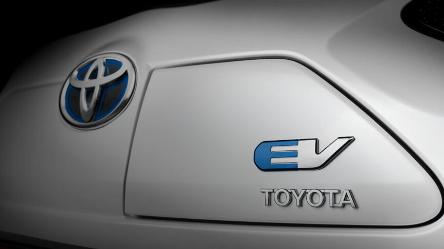 Auto Elettriche Toyota Ev Toyota Auto Elettrica