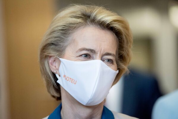 Ue vaccini ursula gertrud von der leyen