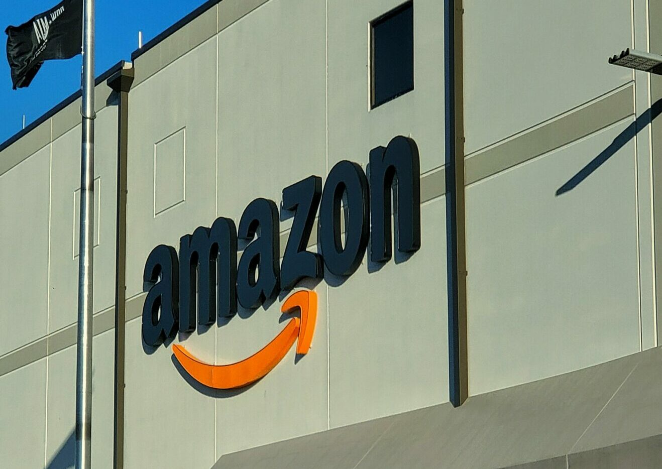 Here's how the TAR broke the Antitrust maximum fine to Apple and Amazon